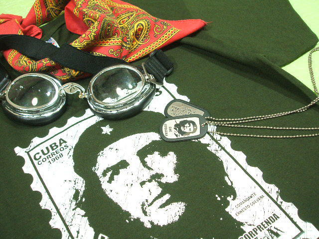 `FEQôsVc@QosVc@CHE GUEVARA Tshirt@L[ov̂sVc CUBA T-shirt