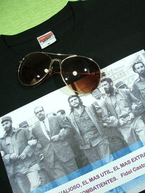 `FEQôsVc@QosVc@CHE GUEVARA Tshirt