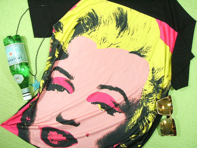 �}�������s�V���c�@�}�������������[�̂s�V���c�@Marilyn Tshirt