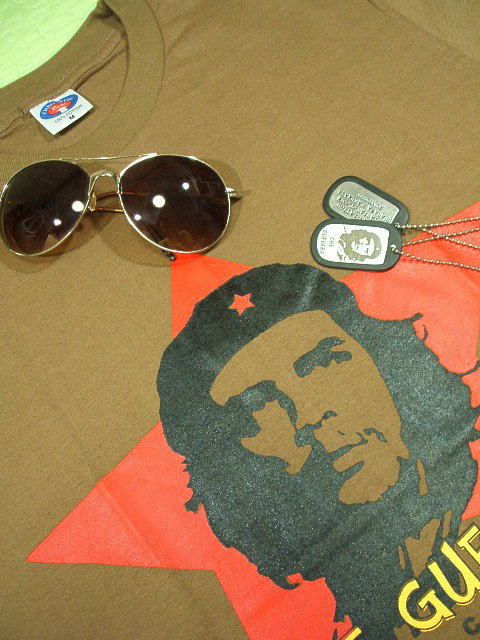 `FEQôsVc@QosVc@CHE GUEVARA Tshirt@L[ov̂sVc CUBA T-sh