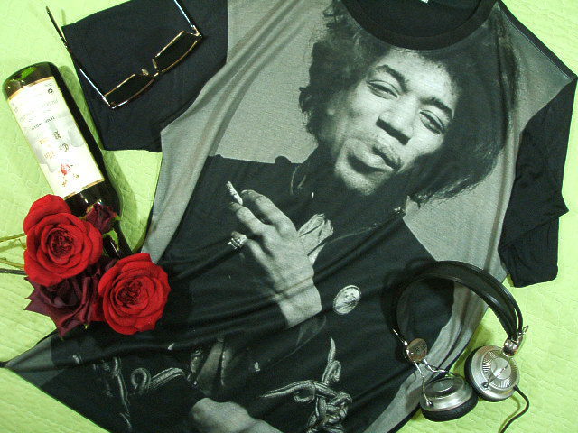 W~EwhbNX̂sVc@W~wsVc@Jimi Hendrix Tshirt