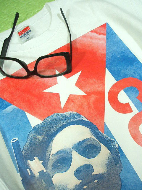 g[i[@XEFbg@L[ovsVc@@CUBA Tshirt@CUBAsVc@L[osVc