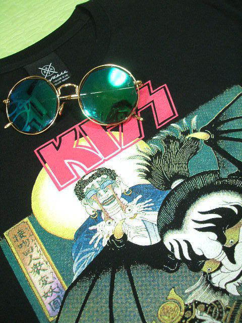 KISS�̂s�V���c�@���b�N�s�V���c�@�L�b�X�̂s�V���c�@�~���[�W�V�����̂s�V���c�@KISS T-shirt