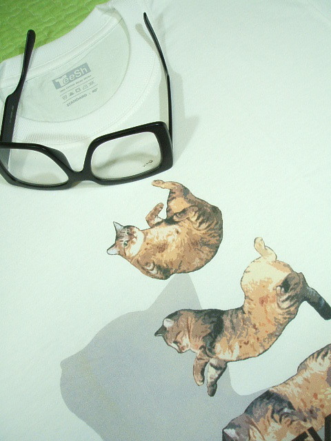 Ｔシャツ　猫　ネコのＴシャツ　猫Ｔシャツ　T-shirt Cat　キャットＴシャツ