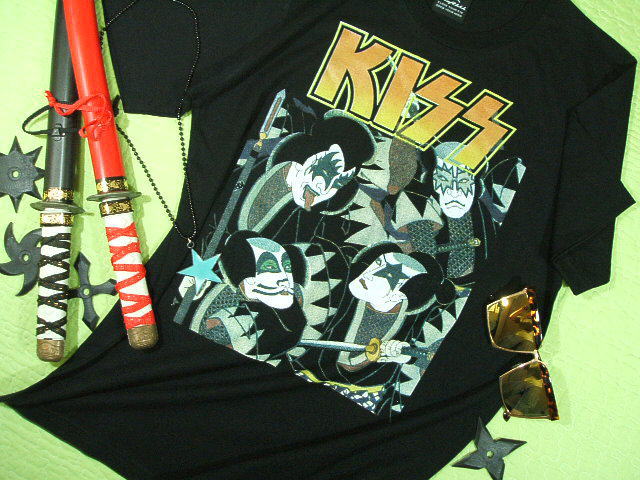 KISSのＴシャツ　ロックＴシャツ　キッスのＴシャツ　ミュージシャンのＴシャツ　KISS T-shirt