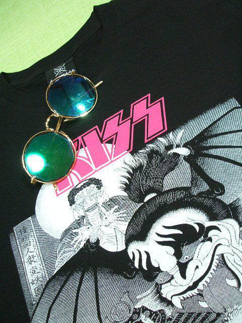 ̕KISŜsVc@bNsVc@̕LbX̂sVc@~[WV̂sVc@KISS T-shirt