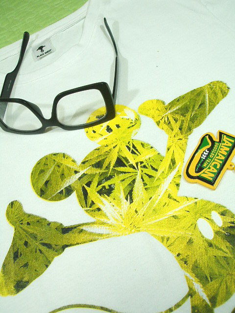 KŴsVc@}t@îsVc@X^sVc@MARIJUANA Tshirt@喃sVc