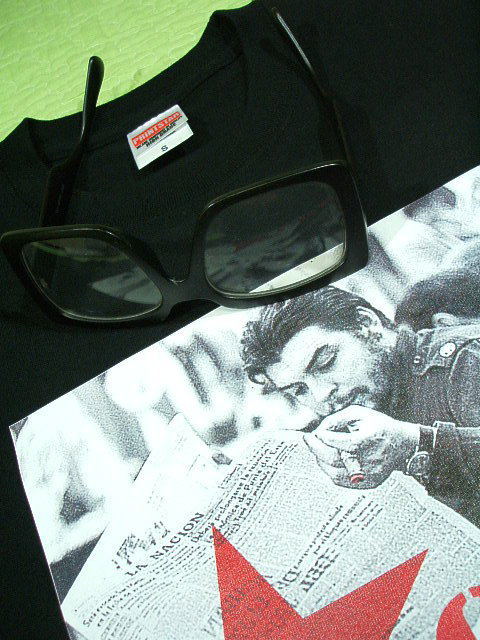 `FEQôsVc@QosVc@CHE GUEVARA Tshirt