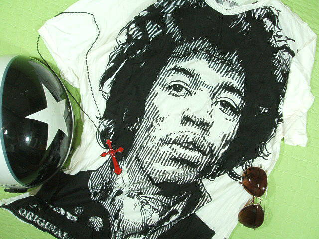 W~ŵsVc@W~whbNX̂sVc@W~wsVc@Jimi Hendrix Tshirt