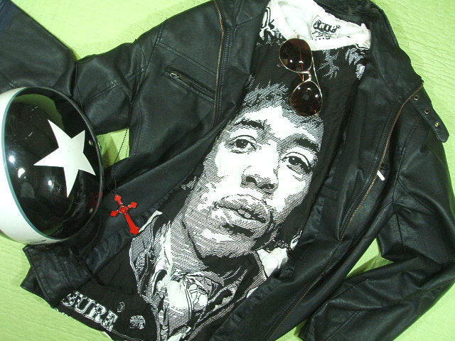 W~ŵsVc@W~whbNX̂sVc@W~wsVc@Jimi Hendrix Tshirt