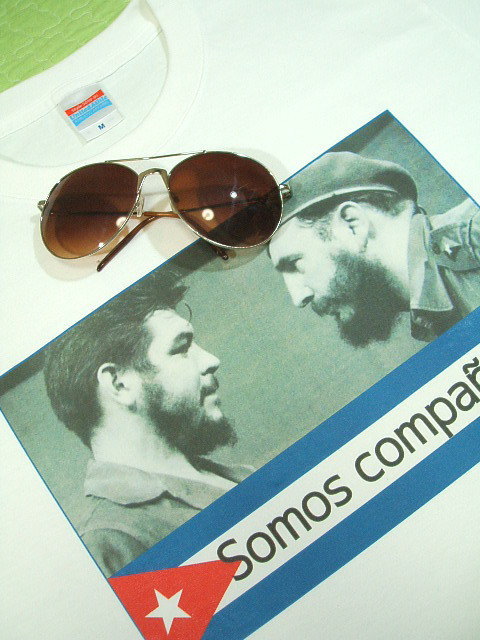 QoƃJXg̒sVc@CUBA T-shirt@`FEQo̒sVc@s@QosVc@CHE GUEVARA Tshirt