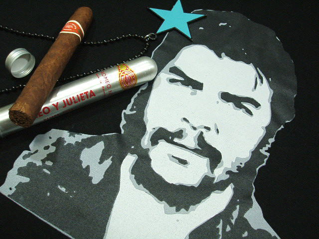 `FEQôsVc@QosVc@CHE GUEVARA Tshirt