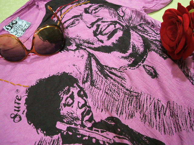W~EwhbNX̂sVc@W~wsVc@Jimi Hendrix Tshirt