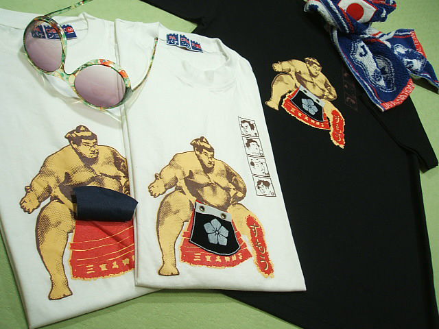 相撲Ｔシャツ　大相撲のＴシャツ　SUMO Tshirt　おバカな日本語Ｔシャツ、アジアのイカす日本語Ｔシャツ
