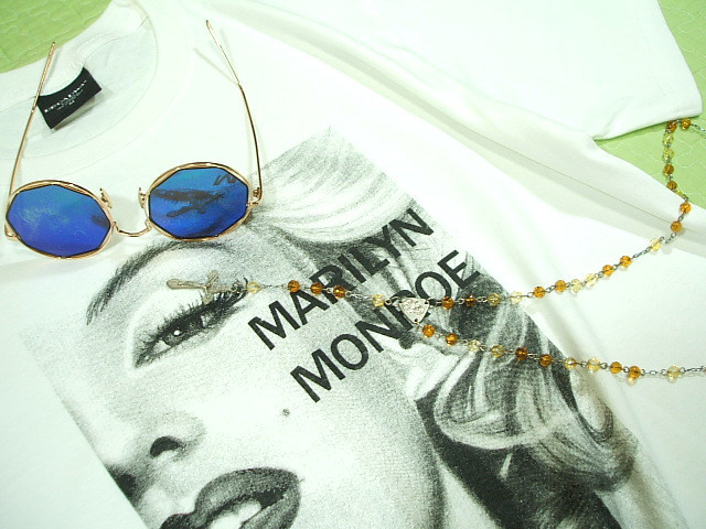 Marilyn Monroe　マリリンモンローのＴシャツ　マリリンＴシャツ　ノーマジーン