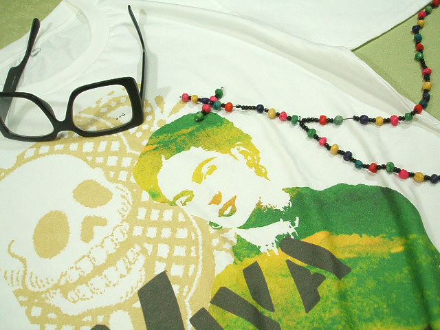 Frida Kahlo T-shirt@t[_J[̂sVc@LVR@Ɓ@t[_sVc