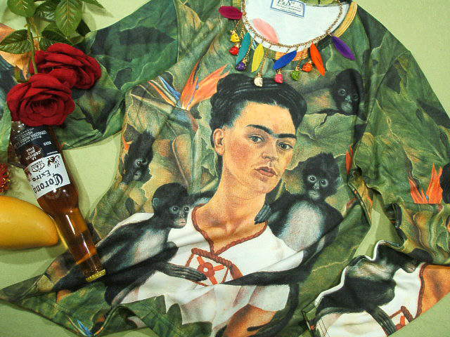 Frida Kahlo T-shirt�@�t���[�_�J�[���̂s�V���c�@�t���[�_�s�V���c