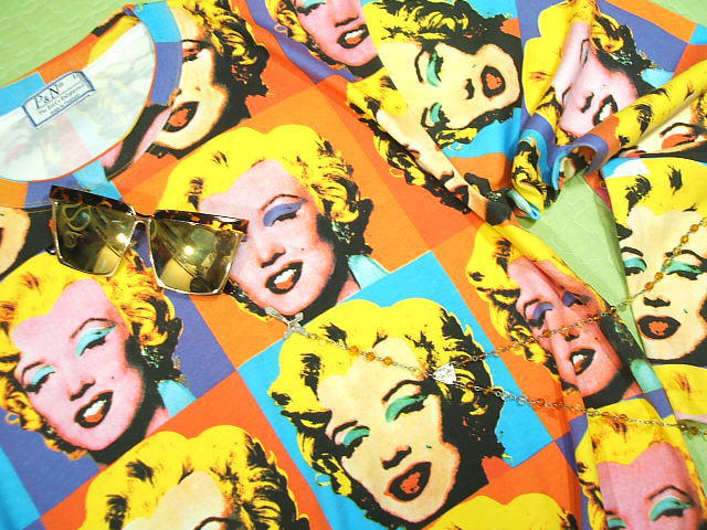 }[̒sVc@T@}sVc@}[̒sVc@Marilyn Tshirt