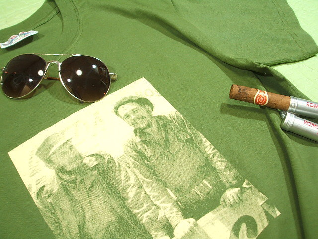 `FEQôsVc@QosVc@CHE GUEVARA Tshirt@L[ov̂sVc CUBA T-sh