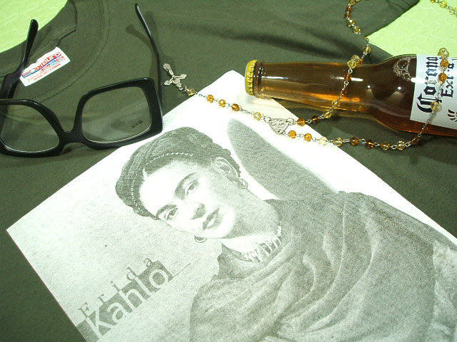 フリーダカーロのＴシャツ　Frida Kahlo T-shirt　フリーダＴシャツ