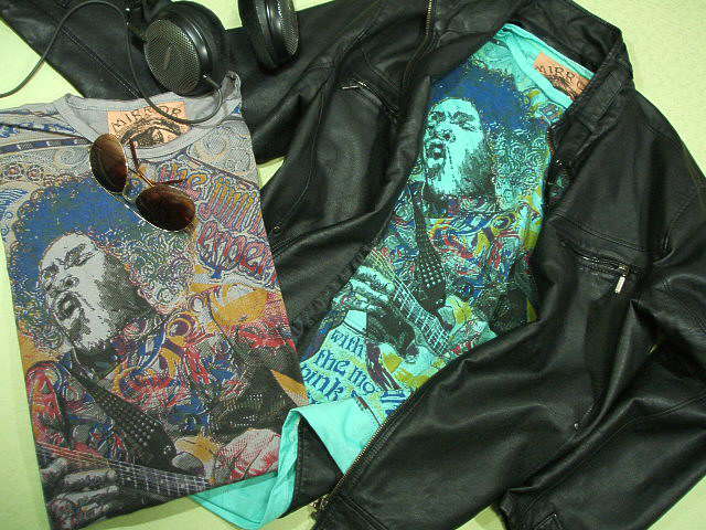 W~ŵsVc@W~whbNX̂sVc@W~wsVc@Jimi Hendrix Tshirt