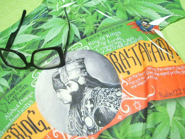 KŴsVc@}t@îsVc@MARIJUANA Tshirt@喃sVc