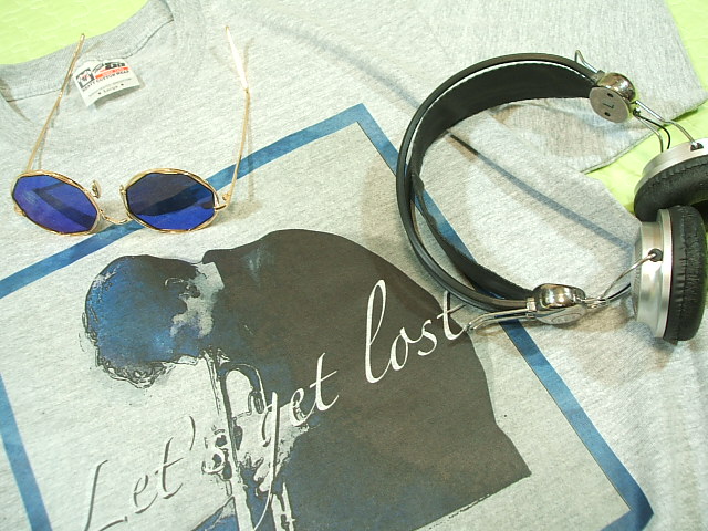 JAZZ `FbgExCJ[TVc@WY~[WVTVc@WYgybg@WYTVc@bcQbgXg@CHET BAKER T-shirt