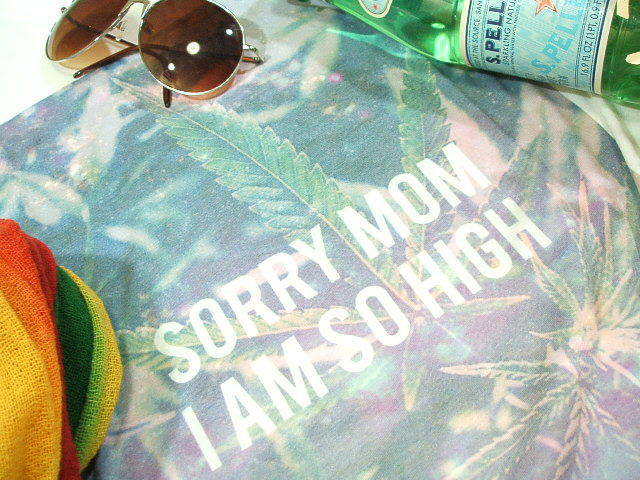 大麻Ｔシャツ　ガンジャＴシャツ　マリファナＴシャツ　Marijuana Tshirt