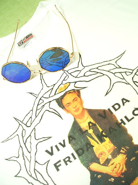 #t[_EJ[TVc#t[_TVc#FridaKahloTshirts@LVR@t[_J[TVc