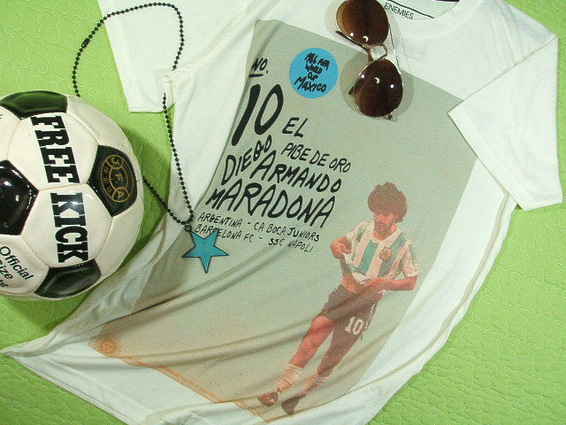 MARADONA Tshirt@fBGS}h[isVc@}h[îsVc@_̎@ܐl@LVR