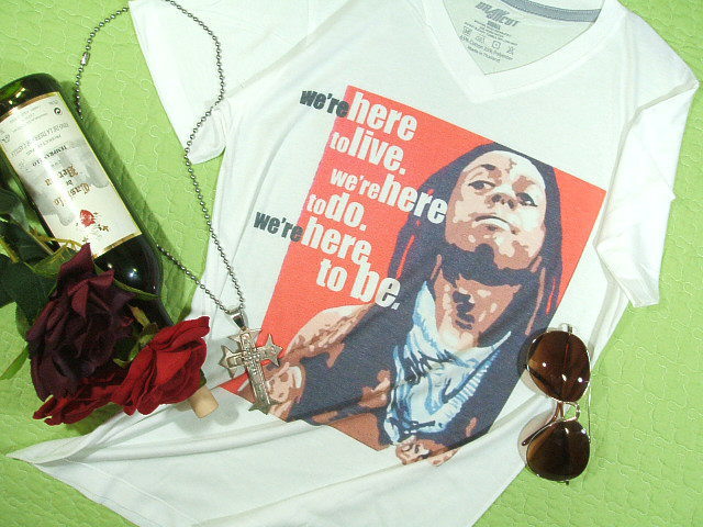 EEFĈsVc@bp[̂sVc@Lil Wayne Tshirt