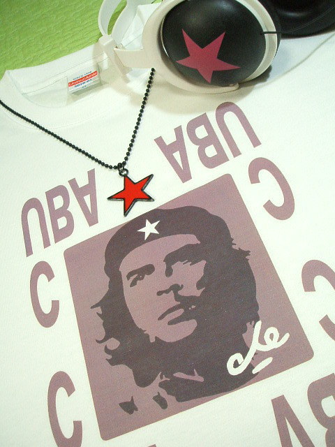 `FEQôsVc@@QosVc@T@CHE GUEVARA Tshirt