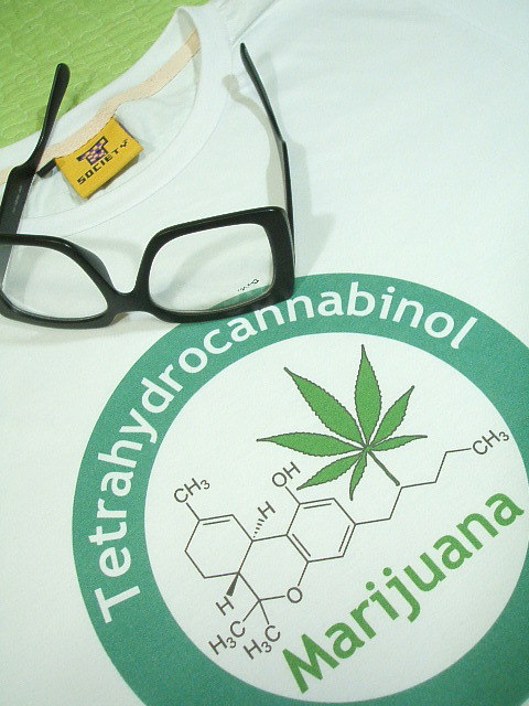 KŴsVc@}t@îsVc@MARIJUANA Tshirt@喃sVc