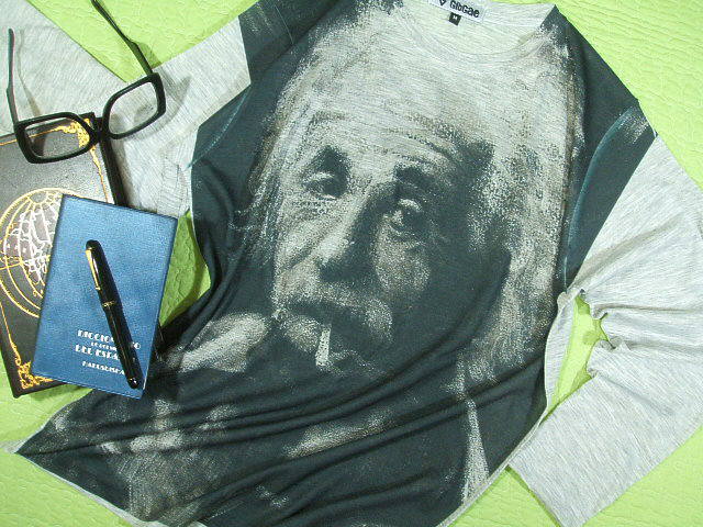 sVc@@ACV^ĈsVc@T@ACV^C@Albert Einstein T-shirt