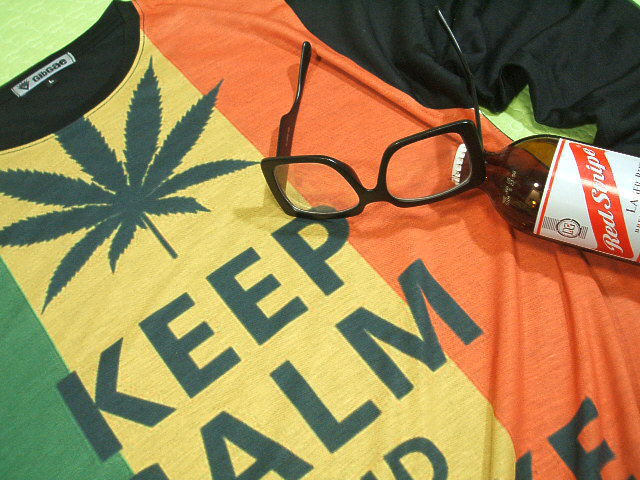 ガンジャのＴシャツ　マリファナのＴシャツ　MARIJUANA Tshirt　大麻Ｔシャツ
