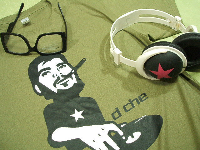 `FEQôsVc@DJQosVc@CHE GUEVARA Tshirt