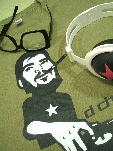 `FEQôsVc@DJQosVc@CHE GUEVARA Tshirt