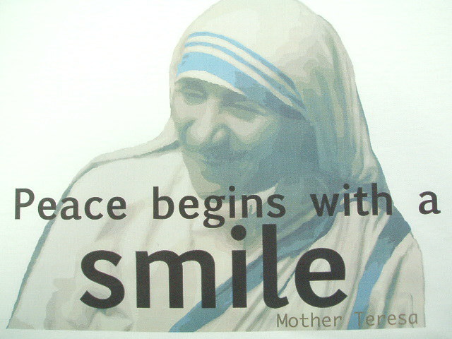 }U[eT̂sVc@Mother Teresa T-shirts