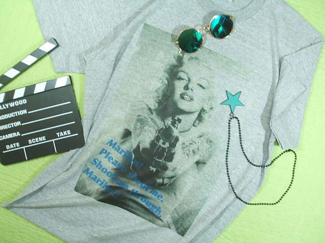 }[̂sVc@}sVc@}[̂sVc@Marilyn Tshirt