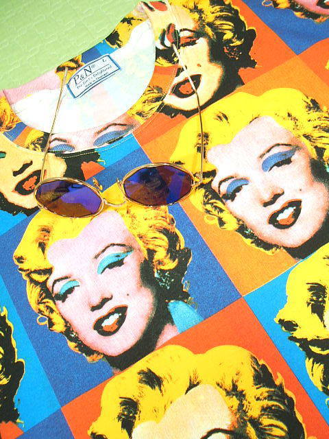 }[̒sVc@T@}sVc@}[̒sVc@Marilyn Tshirt