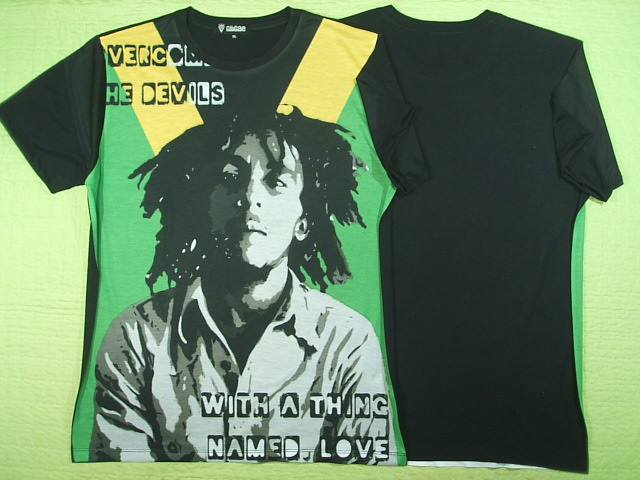 ボブマーリーＴシャツ　ジャマイカ国旗Ｔシャツ　ボブとジャマイカ国旗のコラボＴシャツBob Marley T-shirt　ラスタ　レゲエ　ボブ・マーレーのＴシャツ