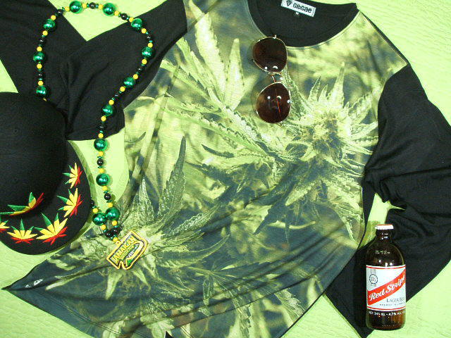 #大麻柄長袖Tシャツ #マリファナロンT #ガンジャ長袖Tシャツ #マリファナの長袖Tシャツ #MARIJUANA